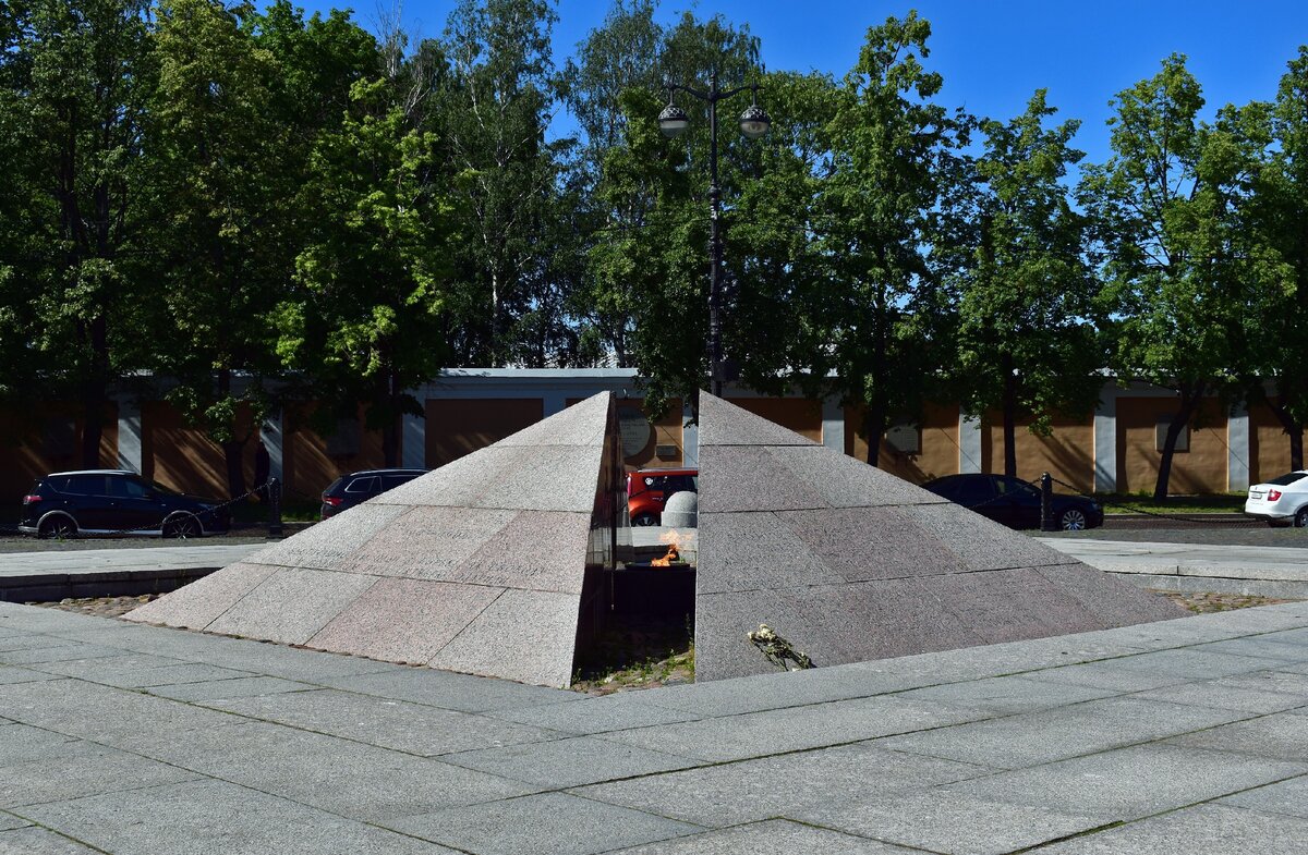 Памятник борцам за советскую власть (Кронштадт)