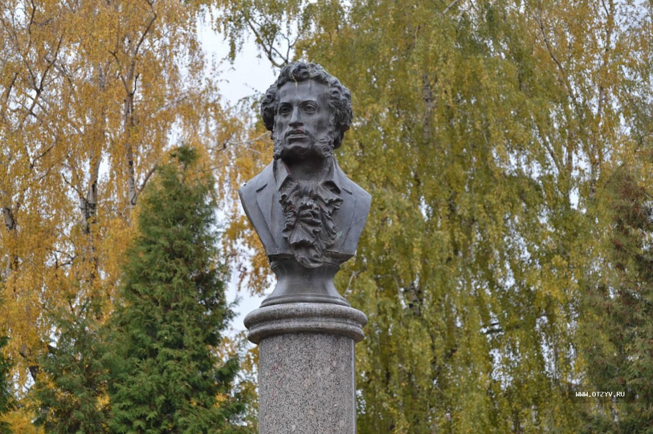 Памятник Пушкину (Кашира)