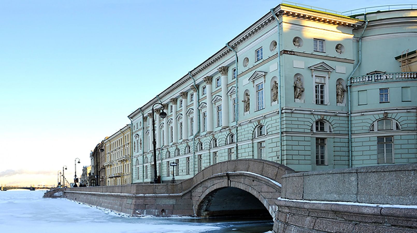 Зимний дворец Петра I (Эрмитажный театр) (Санкт-Петербург)