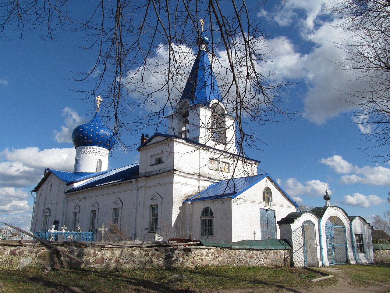 Церковь Михаила Архангела (Гдов)