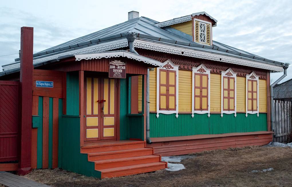 Дом-музей поэзии Е. Евтушенко (Зима)