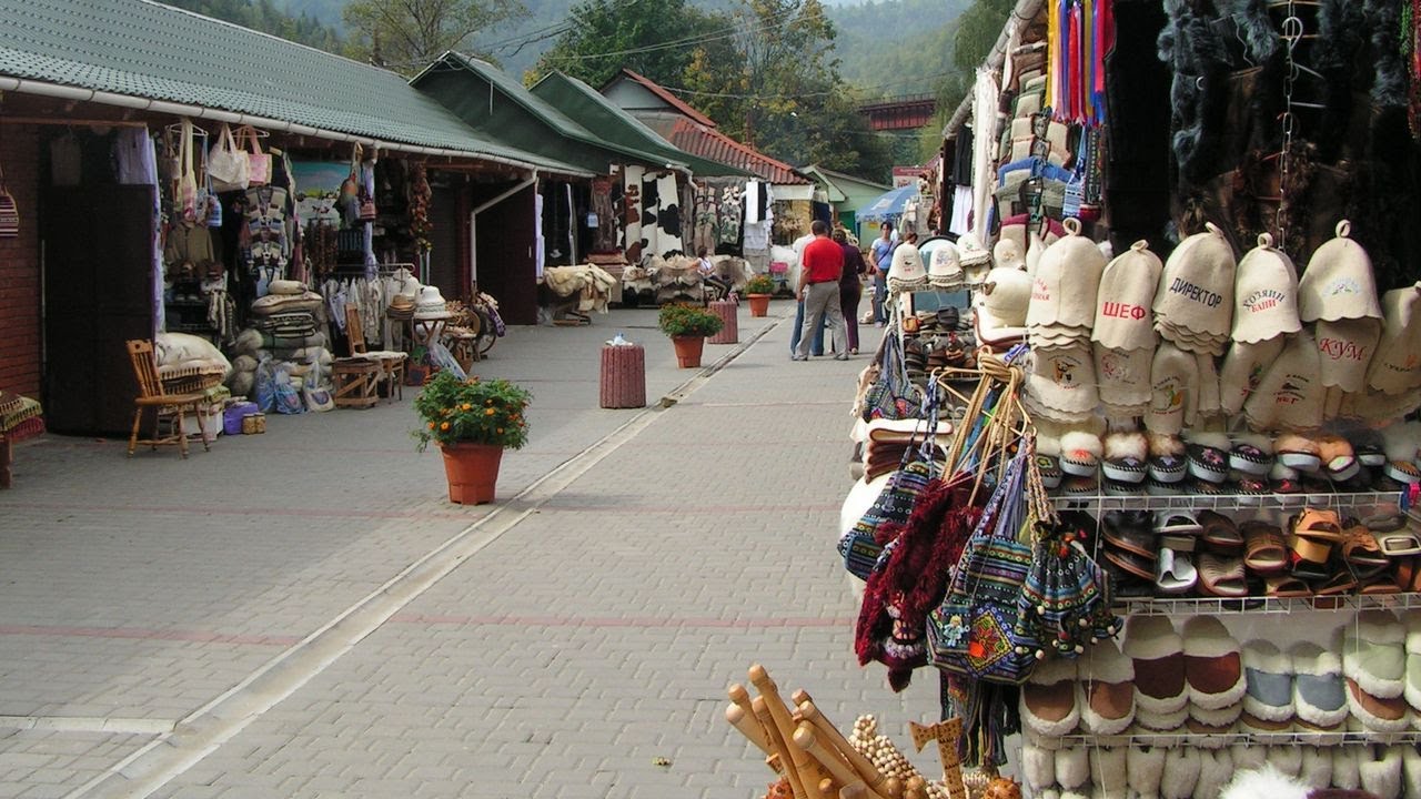 Гуцульский базар (Яремча)