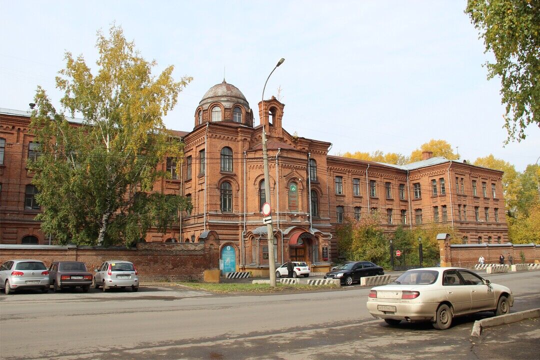 Старый корпус женского епархиального училища (Пермь)