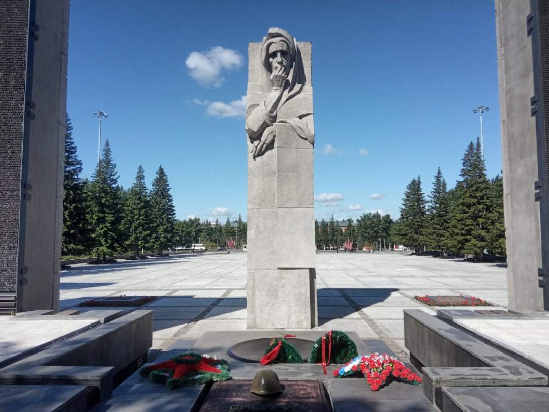 Мемориальный комплекс «Монумент славы» (Новосибирск)