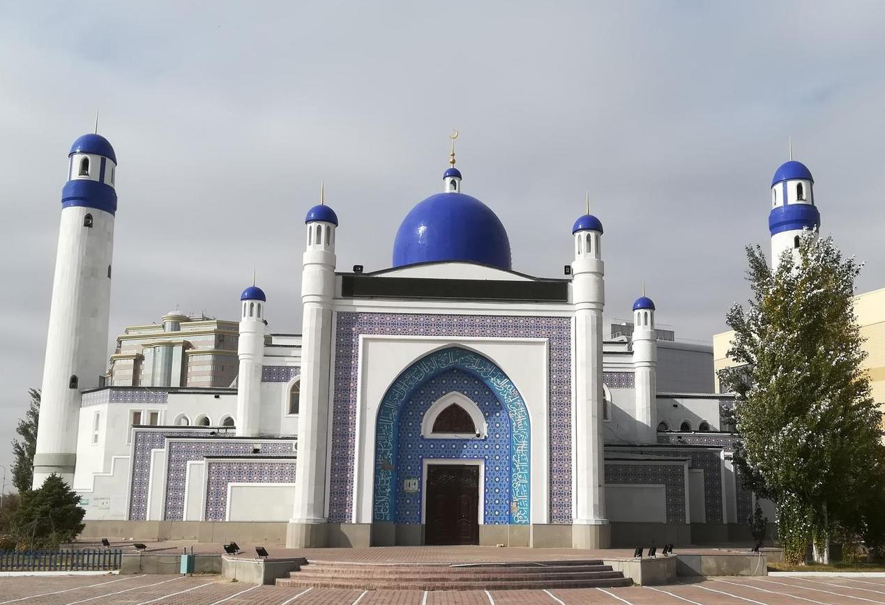 Мечеть «Имангали» в Атырау (Казахстан)