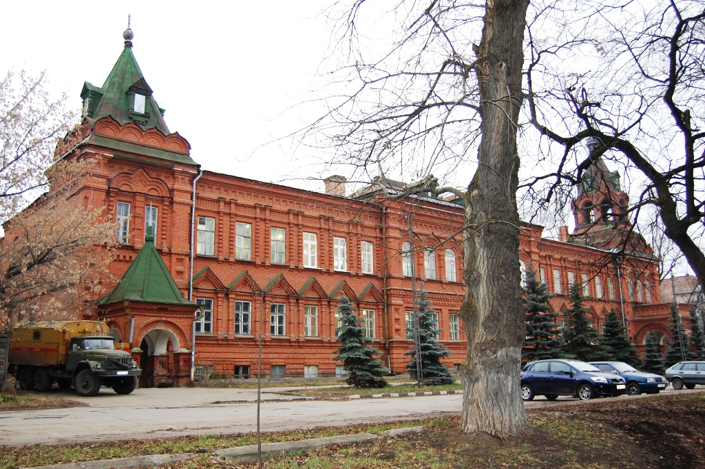 Духовное училище с колокольней (Ульяновск)