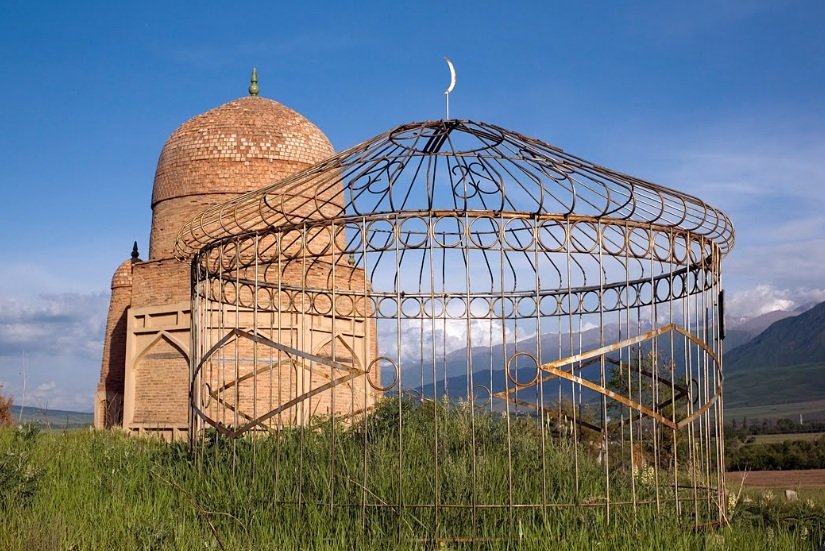 Ханские могилы (Кыргызстан)