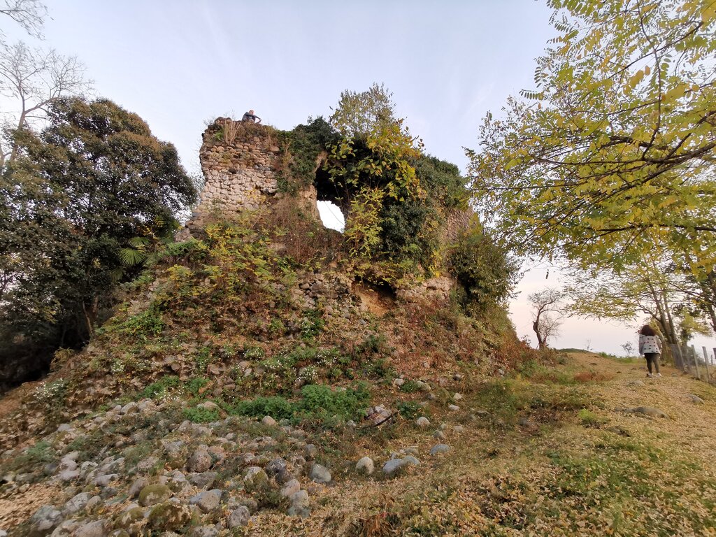 Замок Баграта (Сухум)