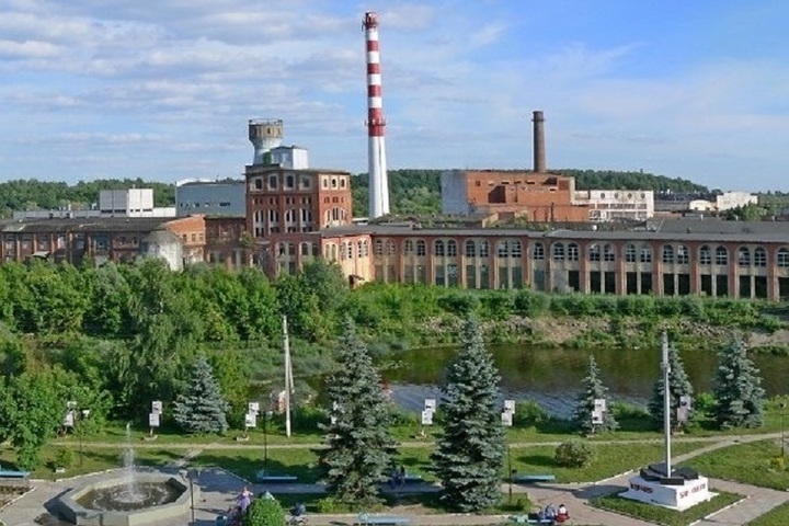 Здание старой бумажной фабрики в Кондрово (Калужская область)