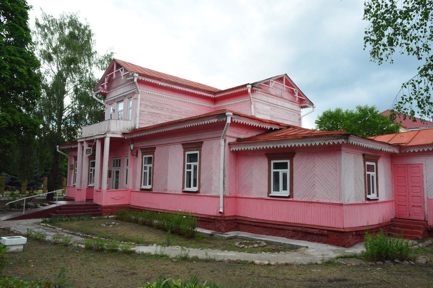 Музей этнографии и ремесел в Наровле (Гомельская область)