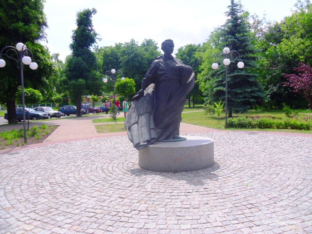 Памятник Симоненко (Черкассы)