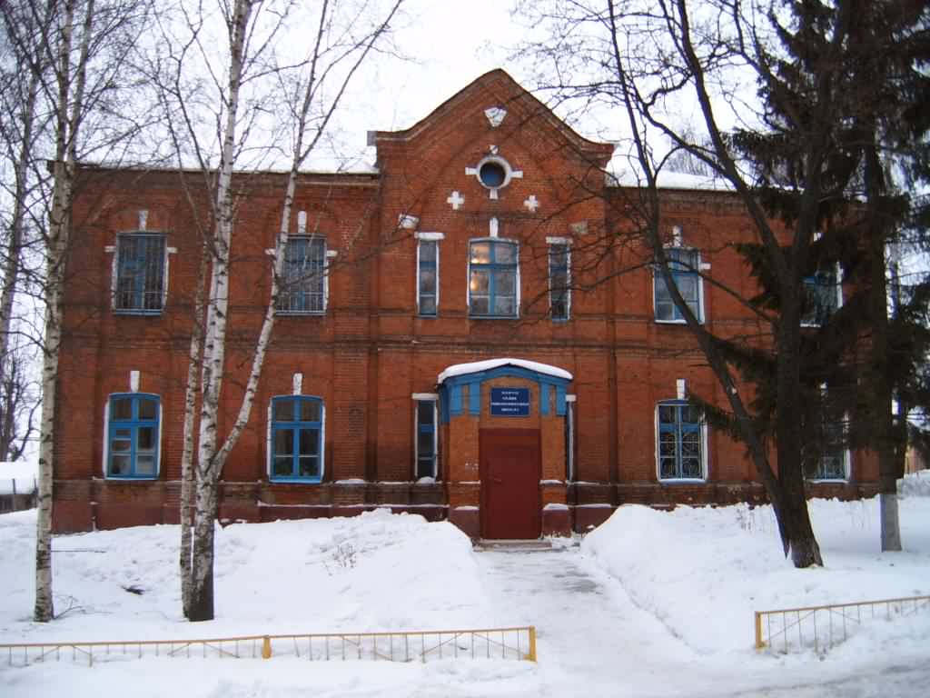 Здание школы 1880 года (Плавск)