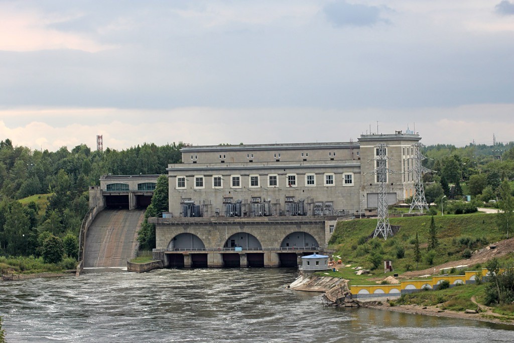 Нарвская ГЭС (Ивангород)
