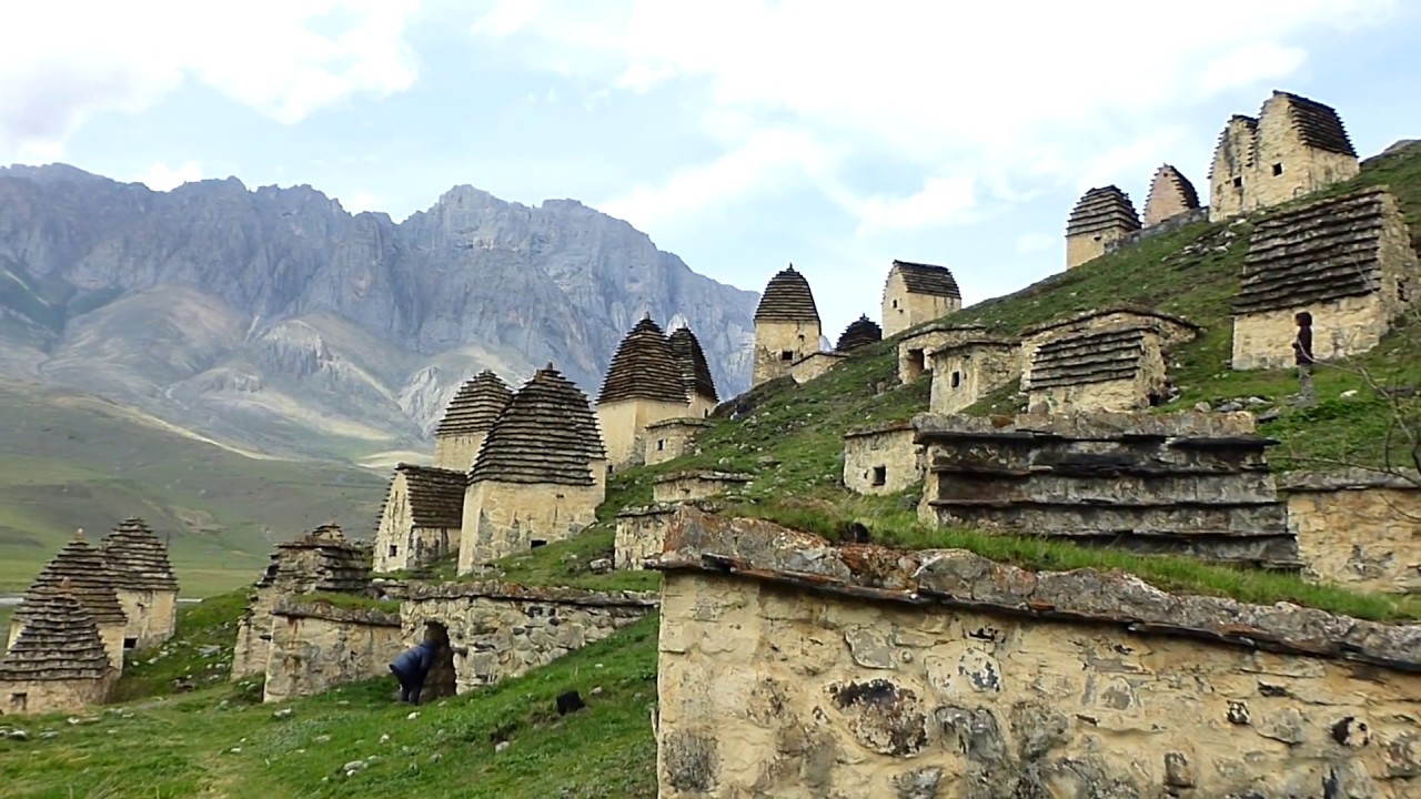 Архитектурно-этнографический комплекс «Город мертвых» (Северная Осетия)
