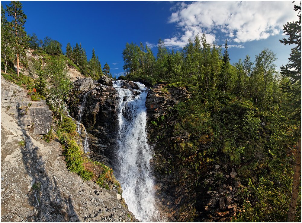 Водопад «Красивый» (Кировск)