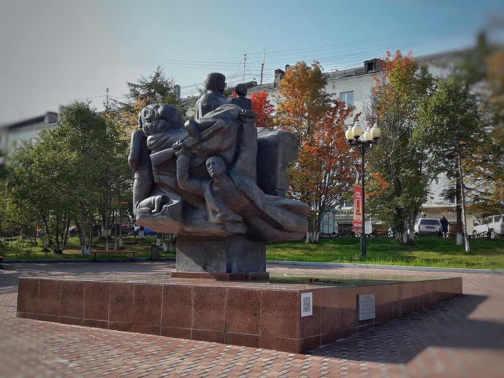 Монумент «Узел памяти» (Магадан)