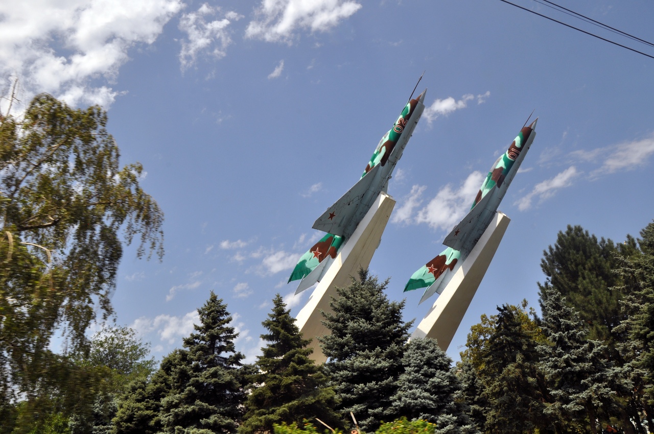 Памятник защитникам кубанского неба (Краснодар)