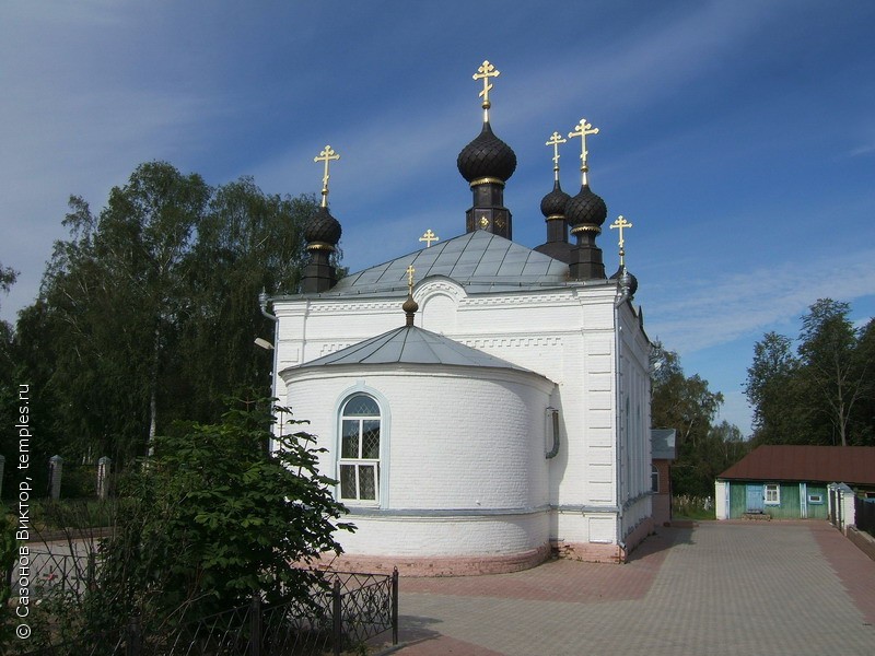 Всехсвятский кладбищенский храм (Красное-на-Волге)