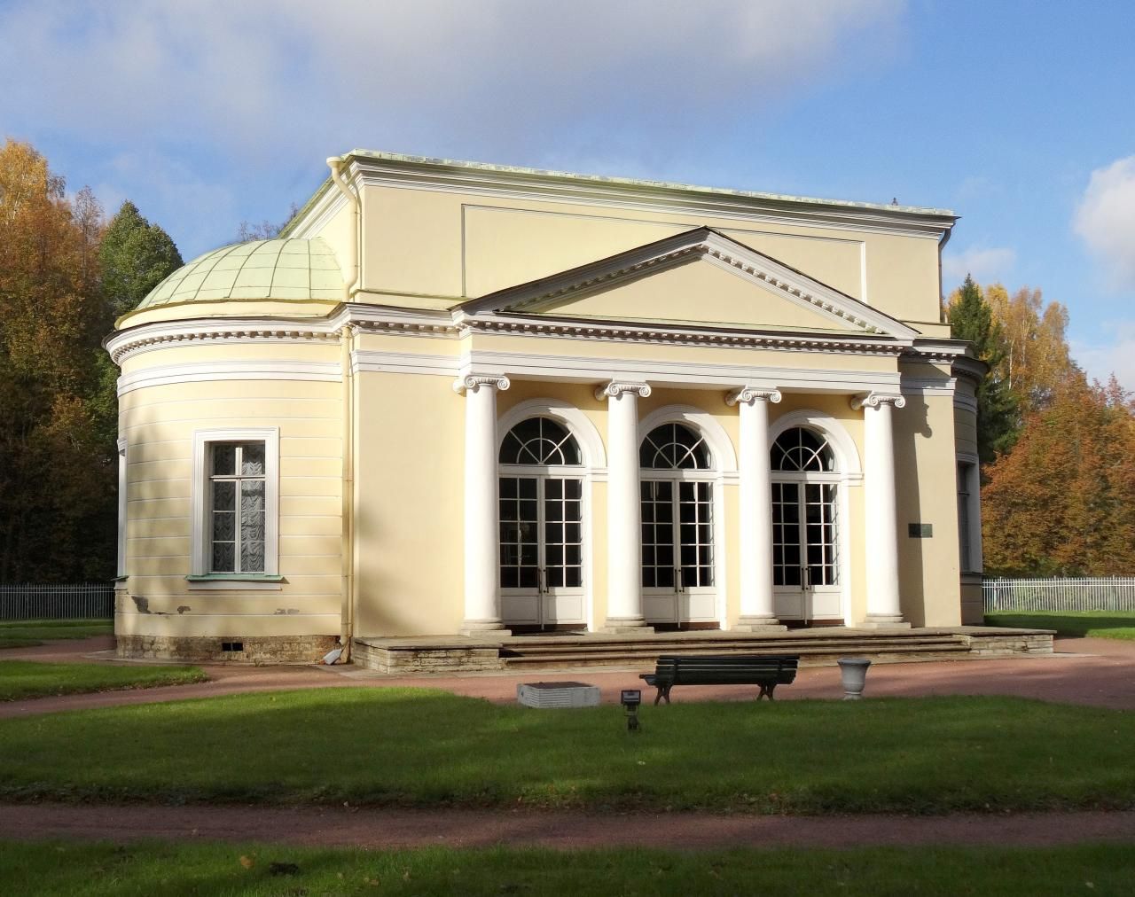 Павильон «Круглый зал» (Павловск)