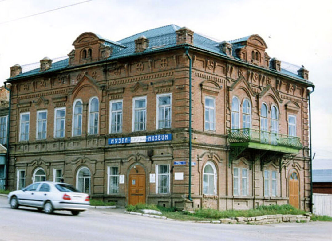 Здание фабрики братьев Родыгиных (Кукмор)