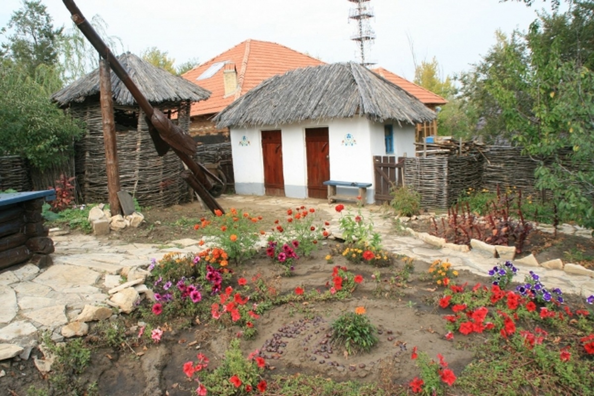 Национальные деревни (Саратов)
