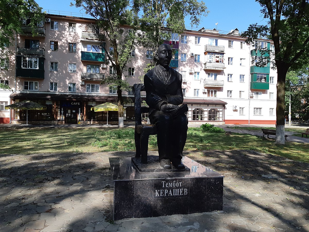 Памятник Темботу Керашеву (Майкоп)