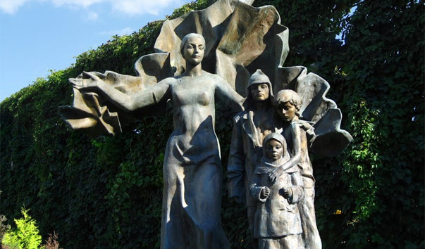 Памятник «Спасённое детство» (Одесса)