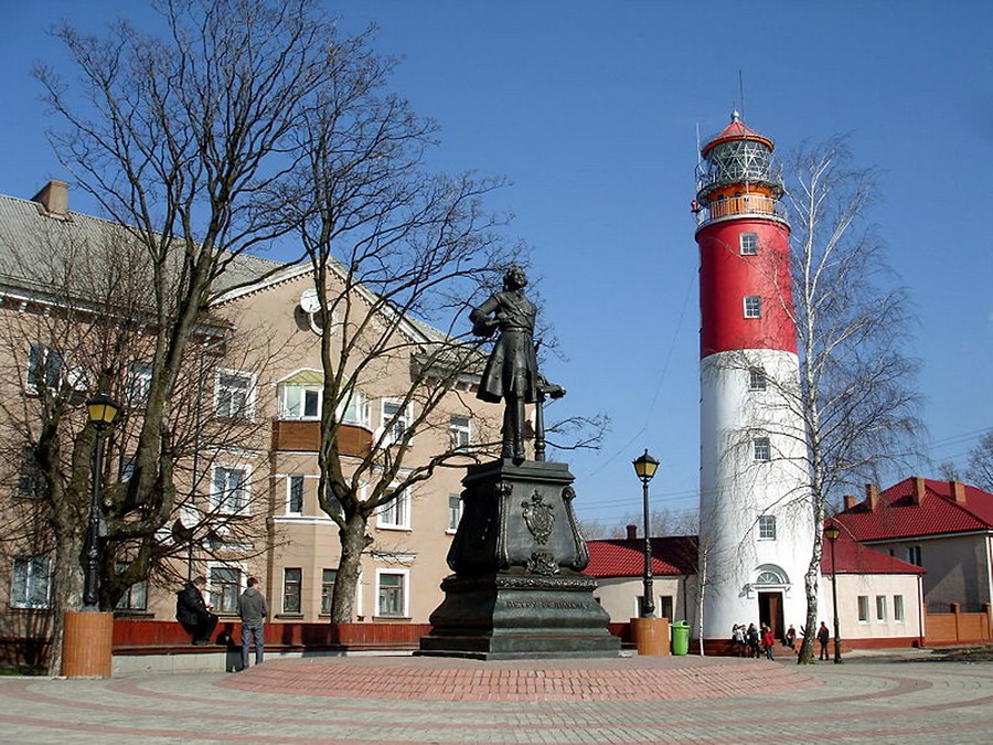 Памятник Петру I (Балтийск)