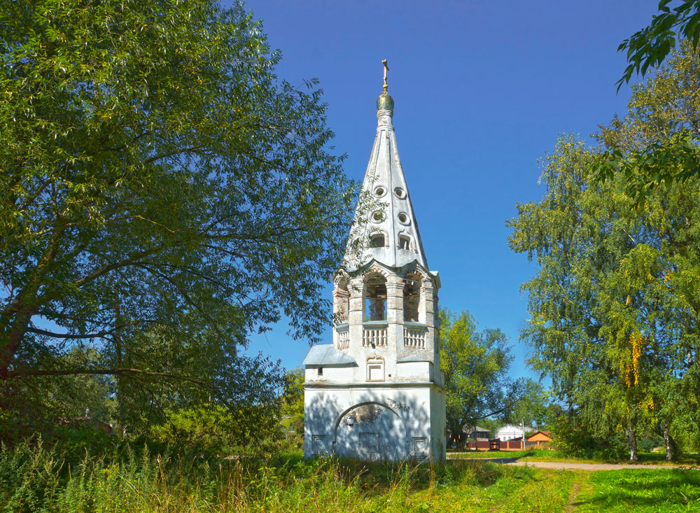 Колокольня Введенского монастыря (Бежецк)