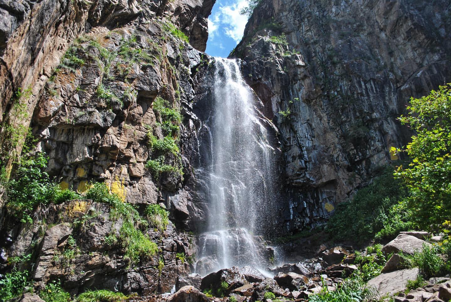 Бутаковский водопад (Алма-Ата)