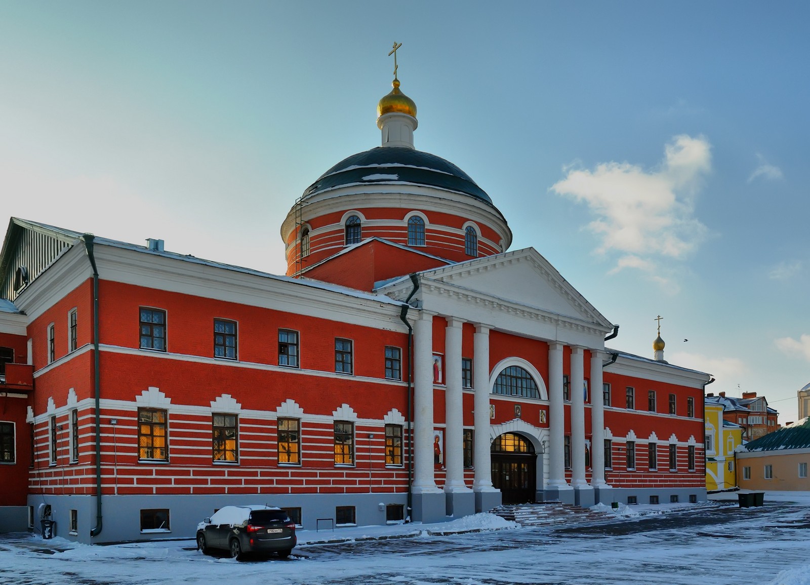 Крестовоздвиженский храм (Казань)