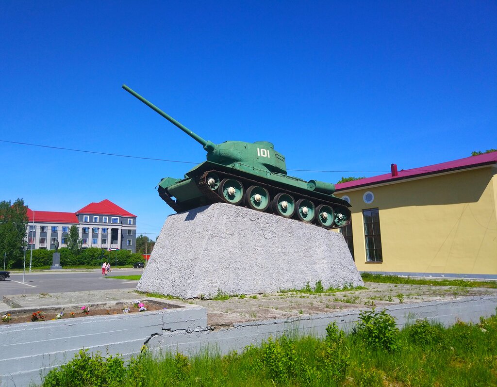 Памятник танку Т-34 (Медвежьегорск)