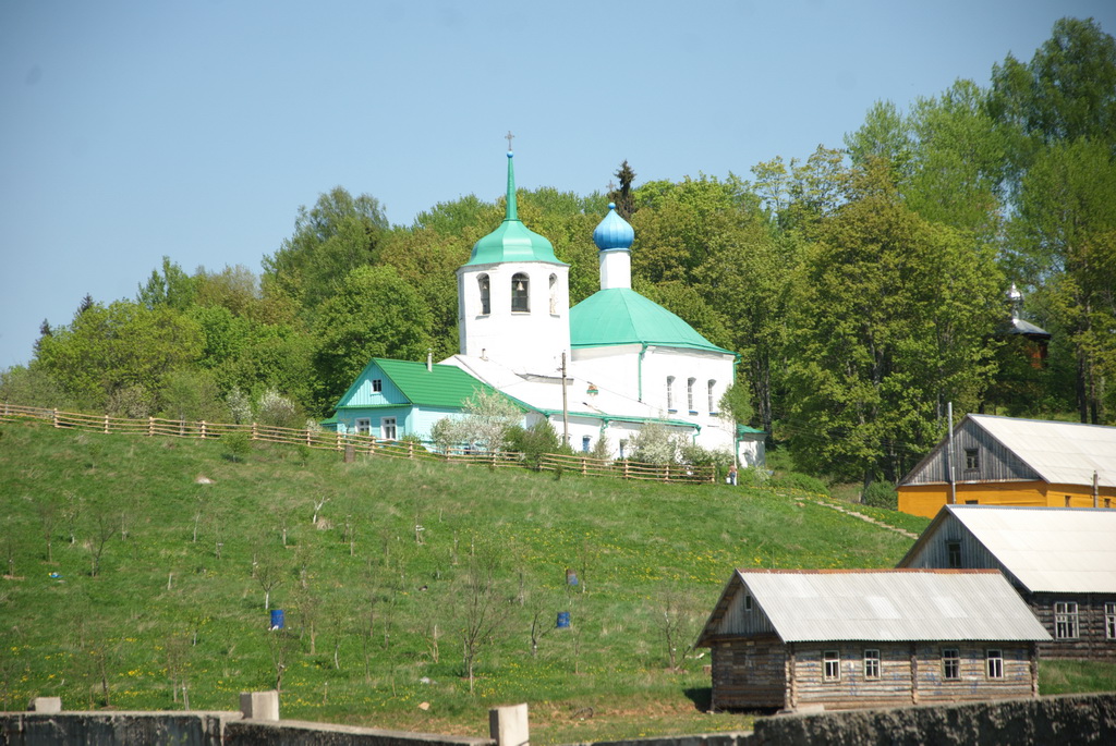 Свято-Введенский женский монастырь (Остров)