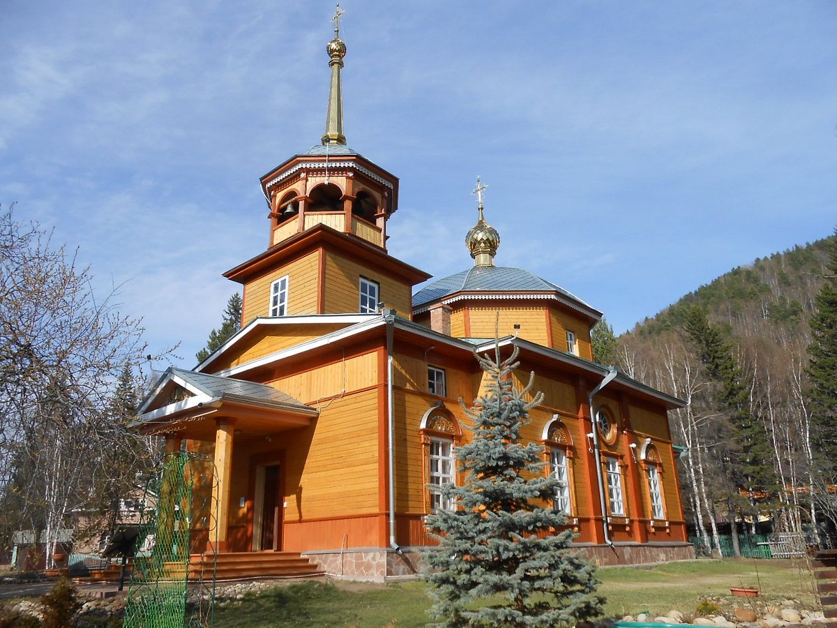 Церковь Николая Чудотворца в Листвянке (Байкал)