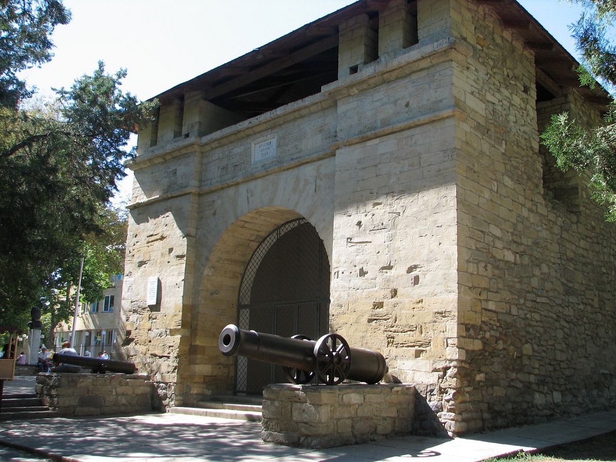 Крепостные ворота «Русские» (Анапа)