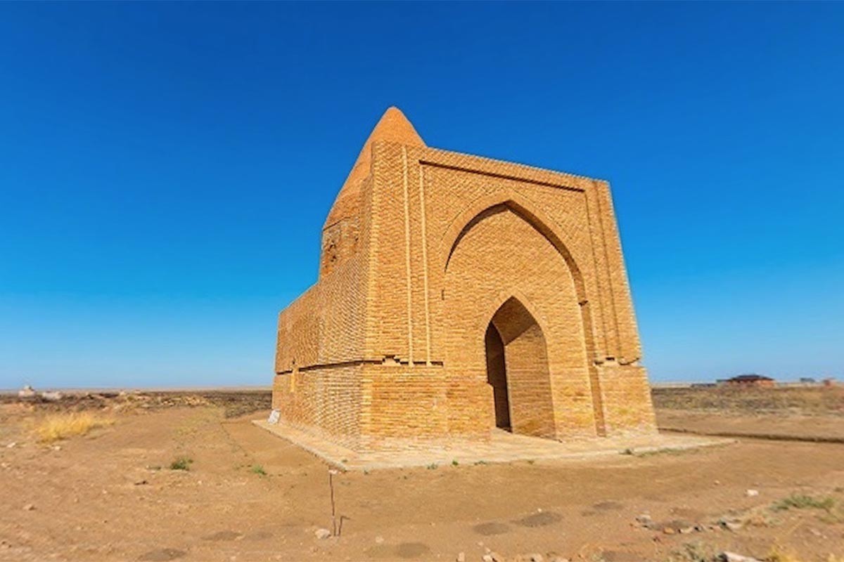 Мавзолей Абат-Байтак (Казахстан)
