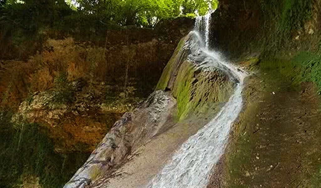 33-метровый водопад (Туапсе)