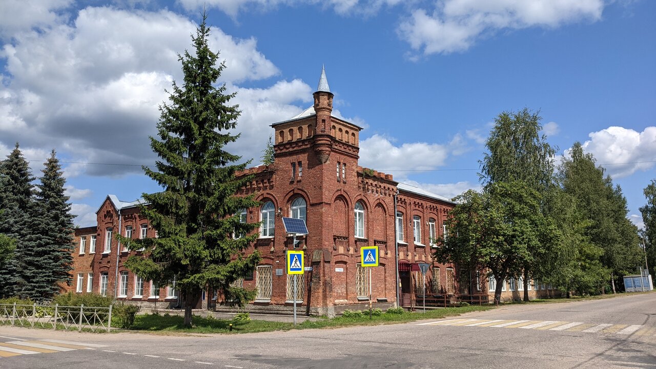 Здание бывшего технического училища (Опочка)