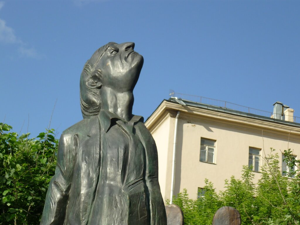 Памятник поэту И. А. Бродскому (Москва)