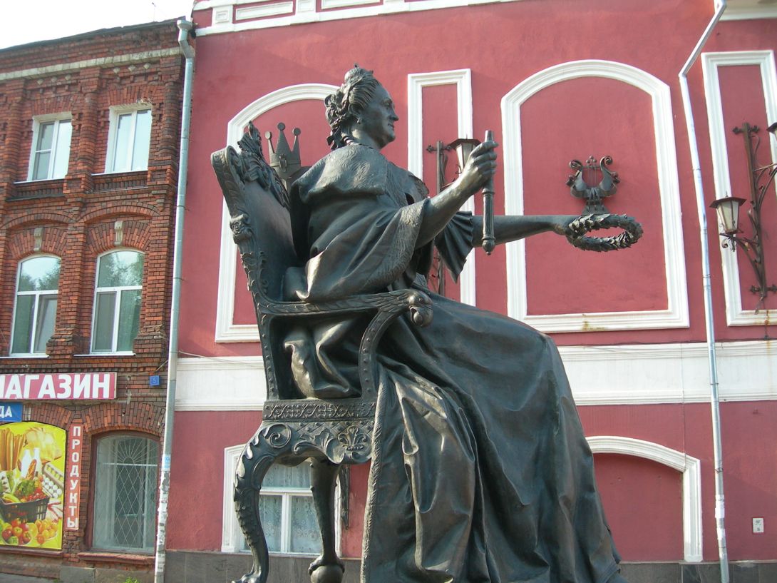 Памятник Екатерине II (Вышний Волочёк)