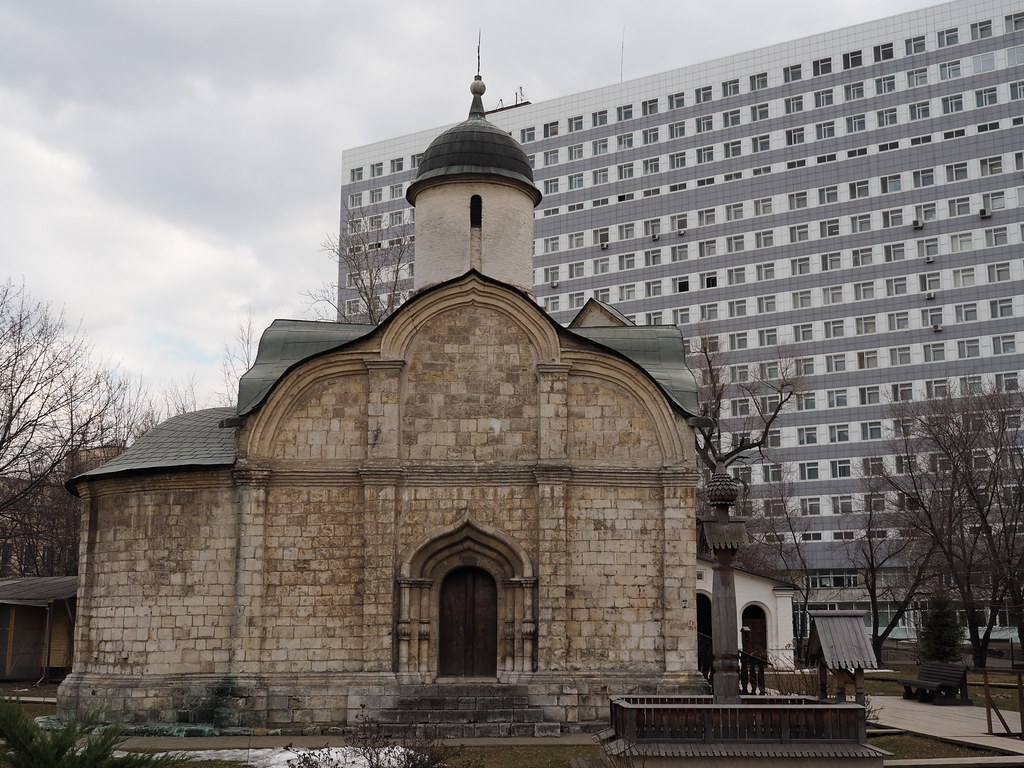Церковь святителя Трифона в Напрудном (Москва)