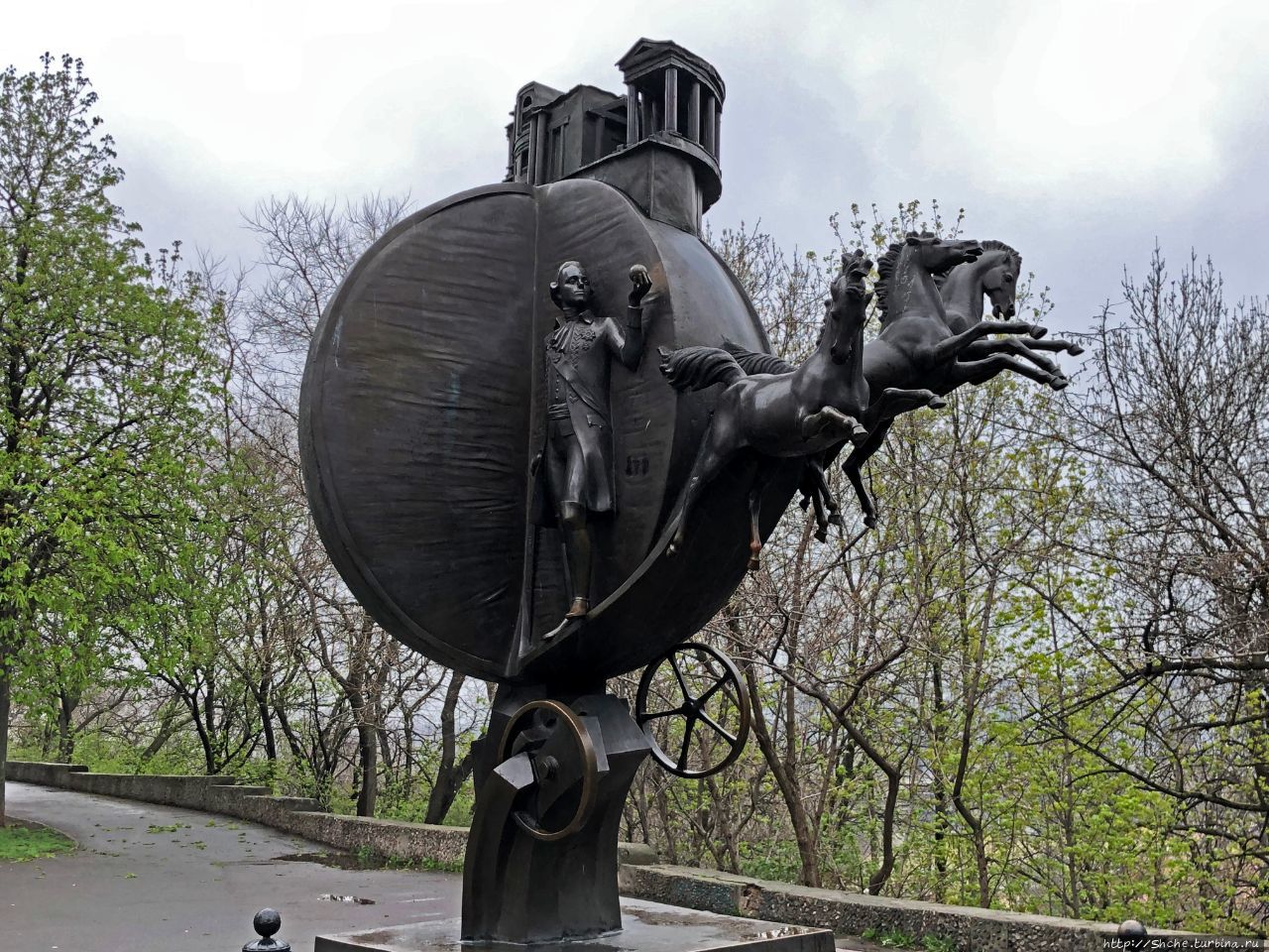 Памятник апельсину (Одесса)