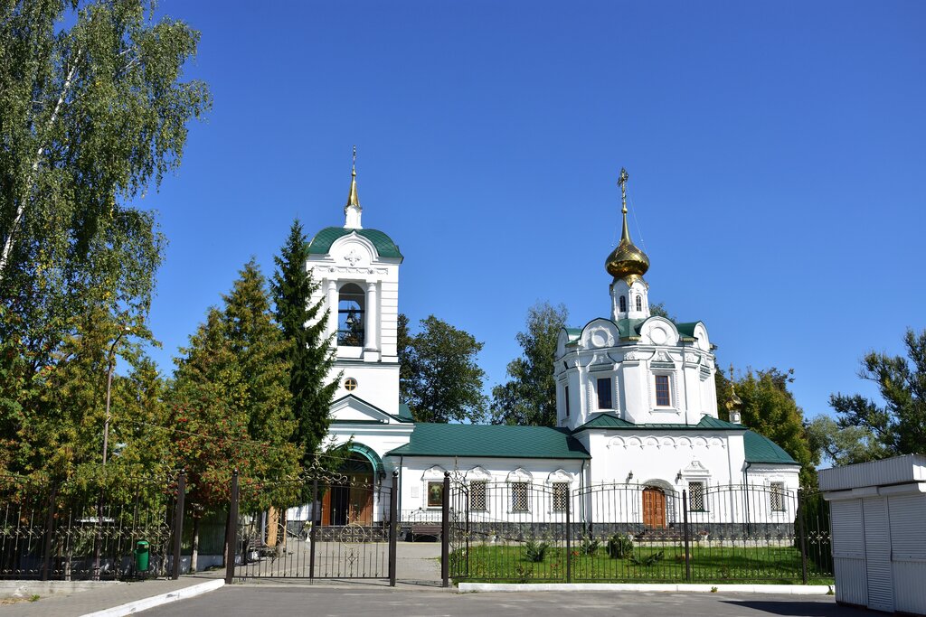 Троицкая церковь в Бежичах (Брянск)