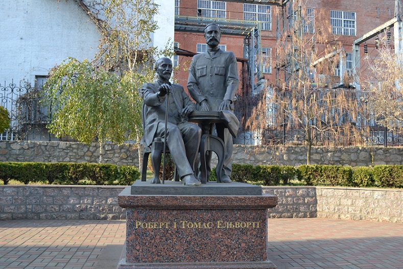 Памятник Роберту и Томасу Эльворти (Кропивницкий (Кировоград))