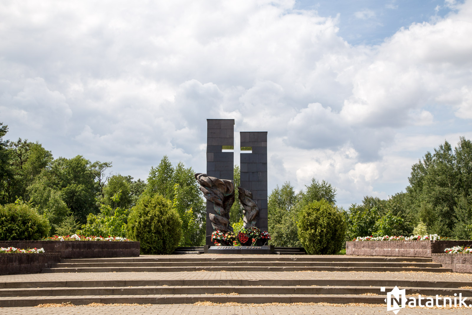 Памятник сожженным деревням (Пружаны)