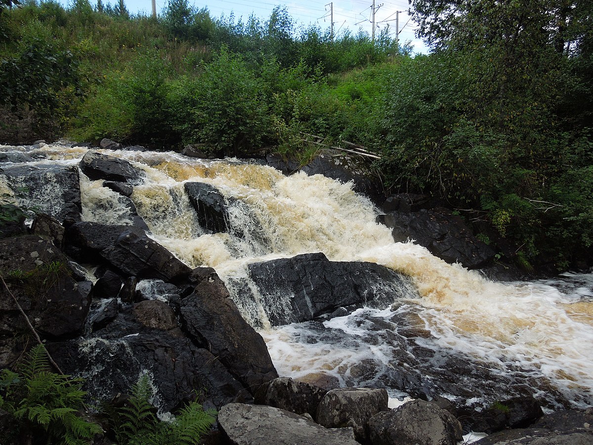 Водопад на реке Вичка (Медвежьегорск)