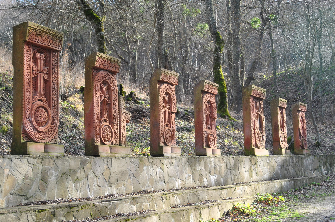 Развалины монастыря «Сурб-Степанос» (Старый Крым)