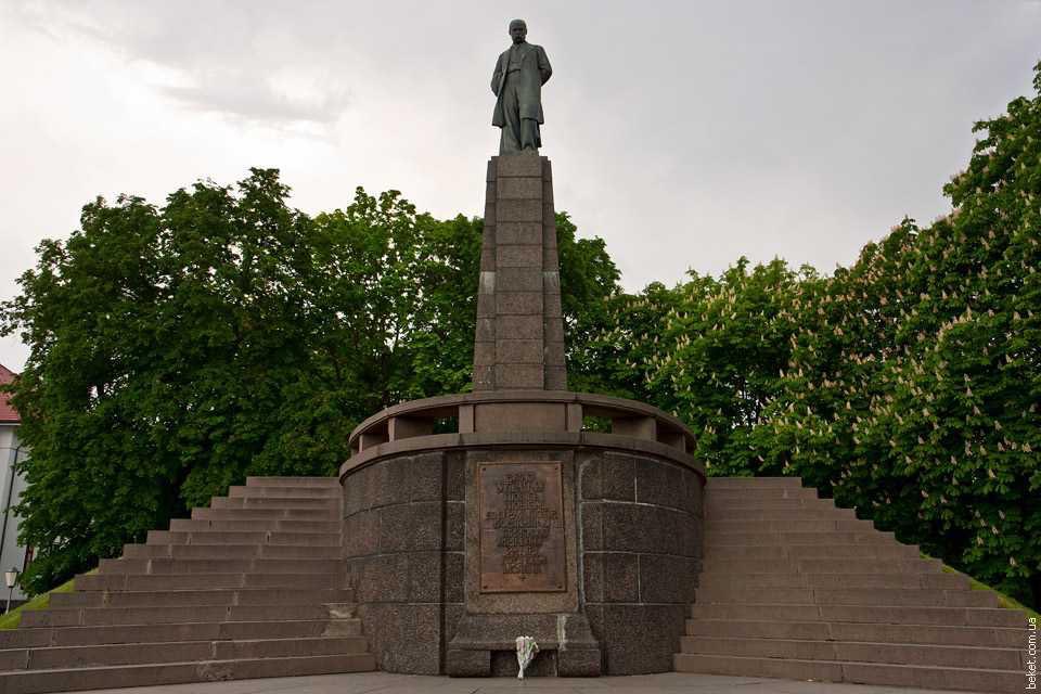 Могила Тараса Шевченко (Канев)