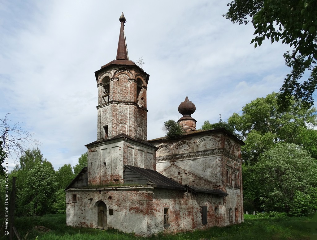 Никольская церковь в селе Пыскор (Усолье)