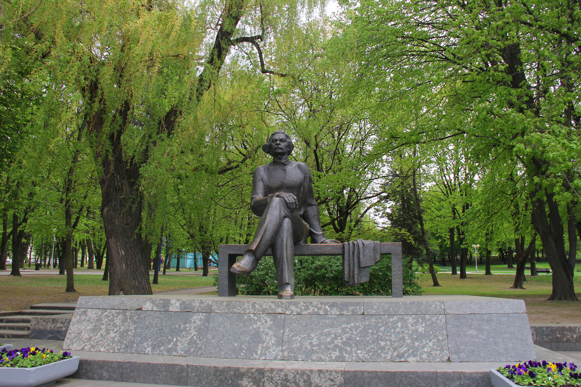 Памятник Максиму Горькому (Минск)